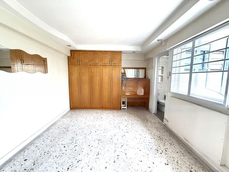 JURONG EAST ST 24 12