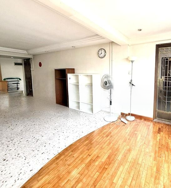 JURONG EAST ST 24 11