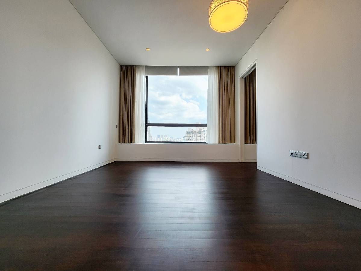 TOMLINSON HEIGHTS 12