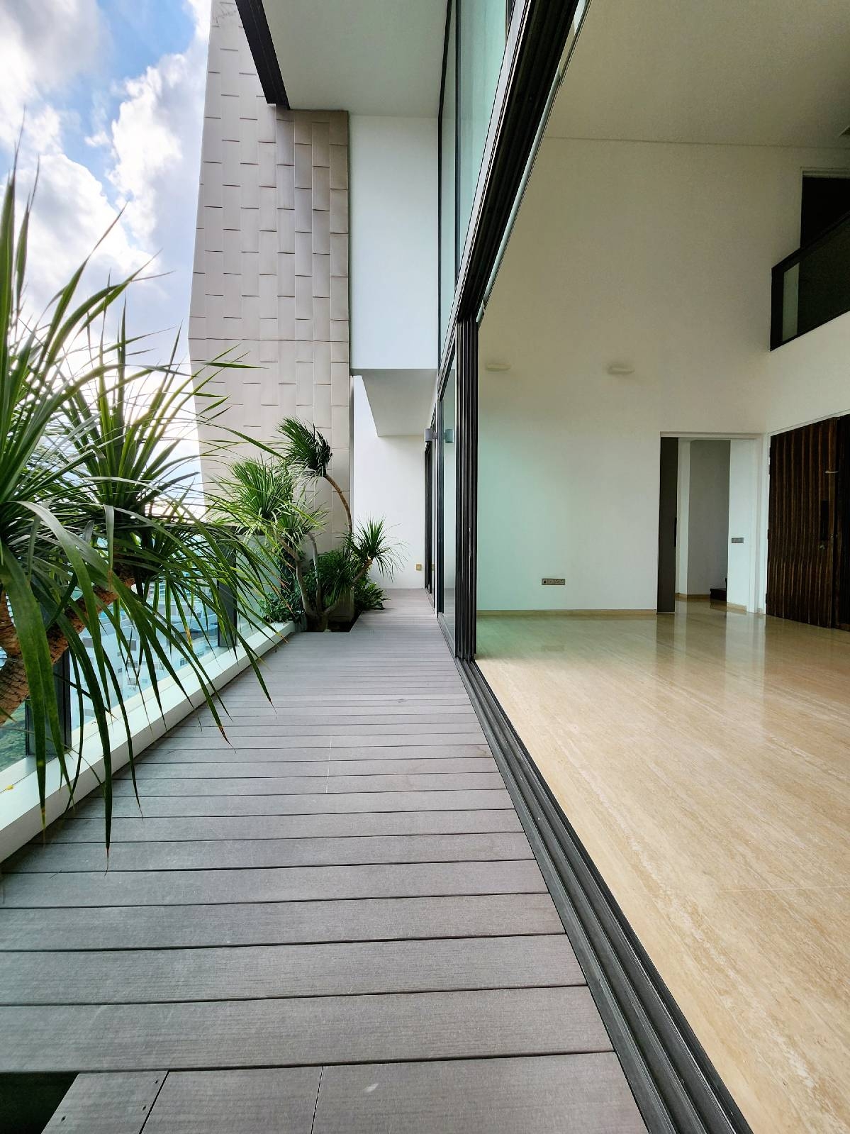 TOMLINSON HEIGHTS 24