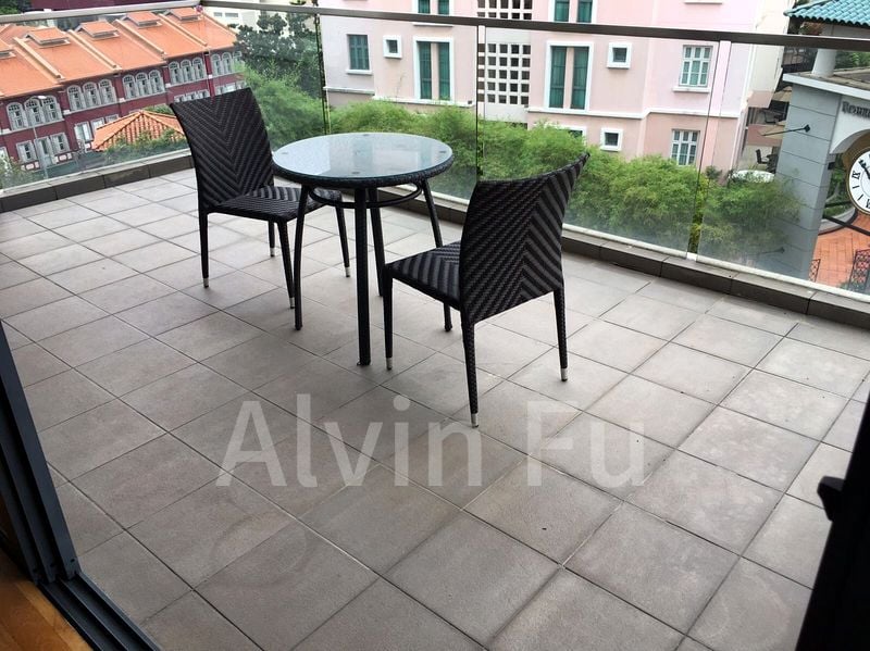 THE PIER AT ROBERTSON 7