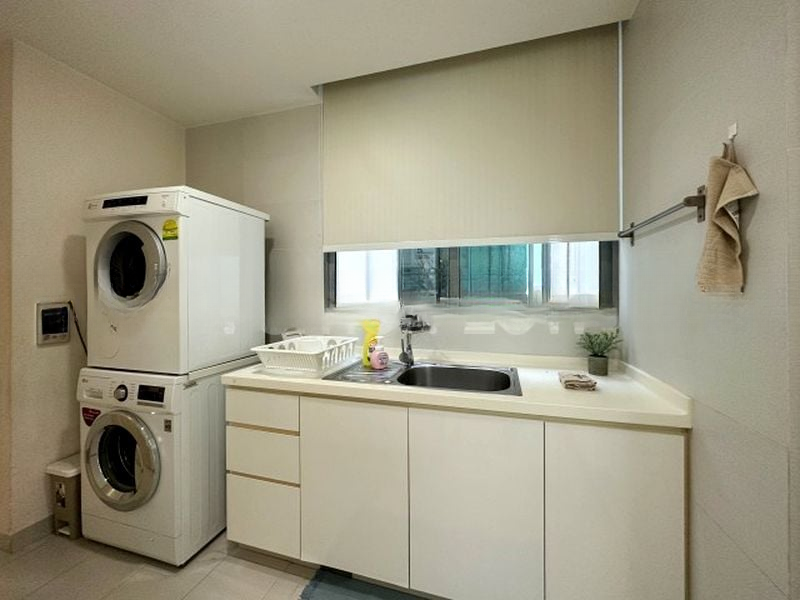 CLEMENTIWOODS CONDOMINIUM 4