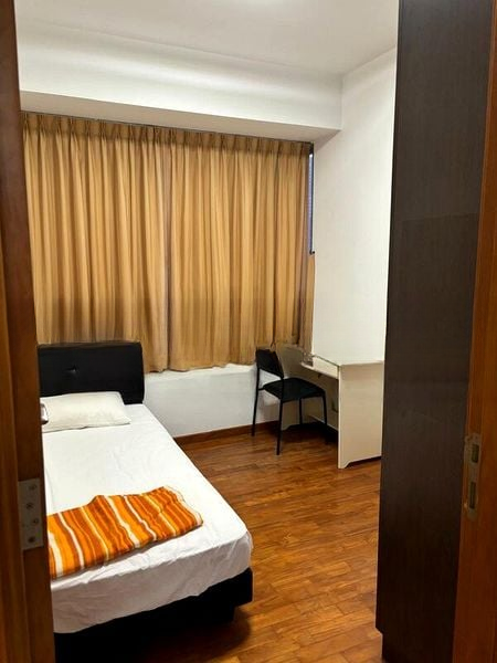 THE PARC CONDOMINIUM 10