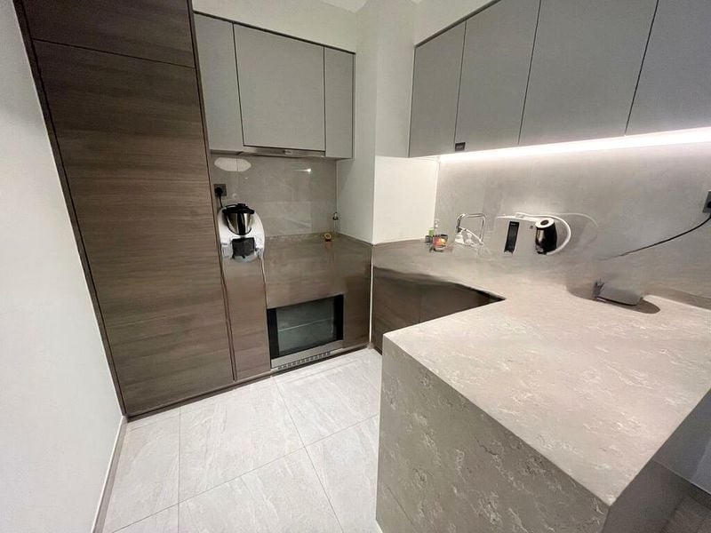 THE FLORENCE RESIDENCES 8