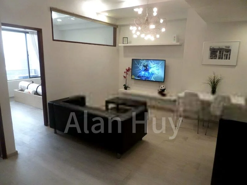 INTERNATIONAL PLAZA 7