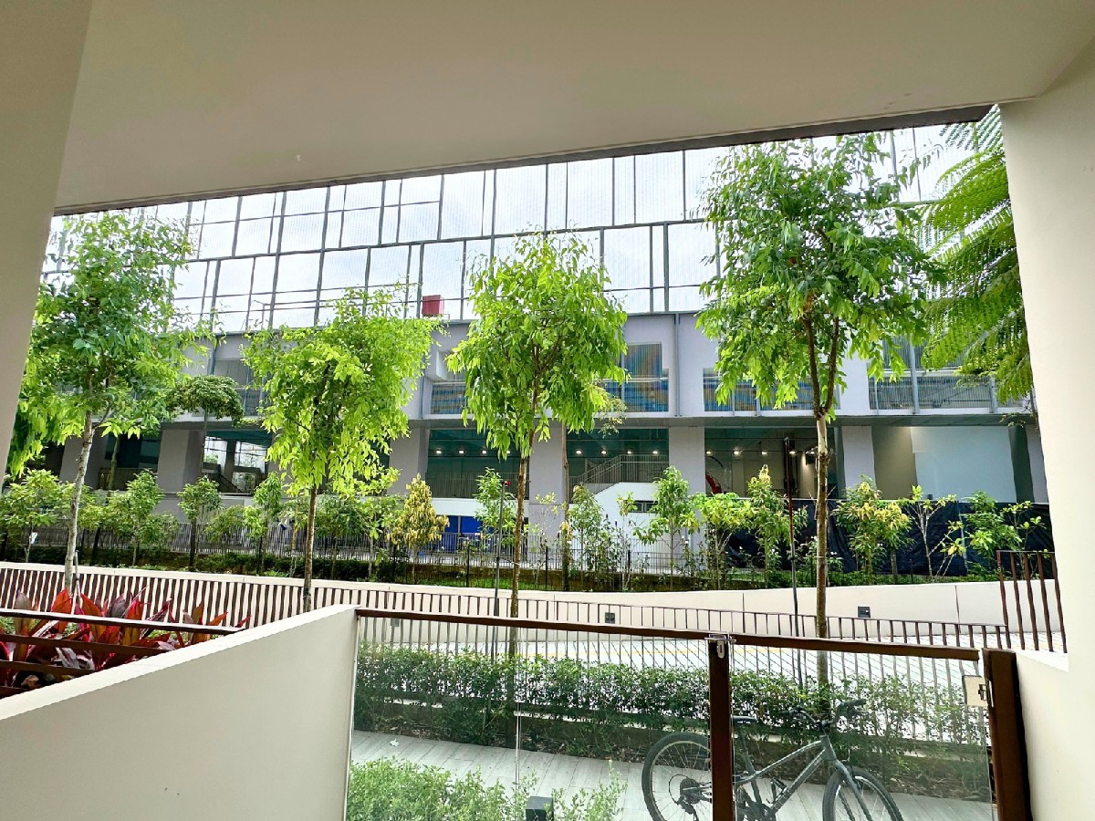 DAIRY FARM RESIDENCES 8