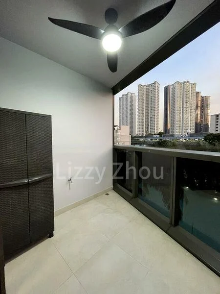 COMMONWEALTH TOWERS 8