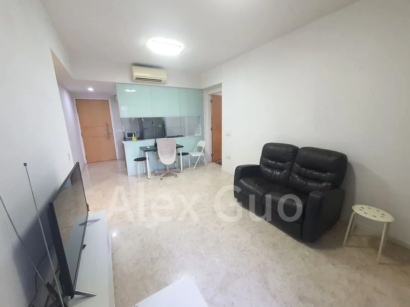 THE LAKEFRONT RESIDENCES 3