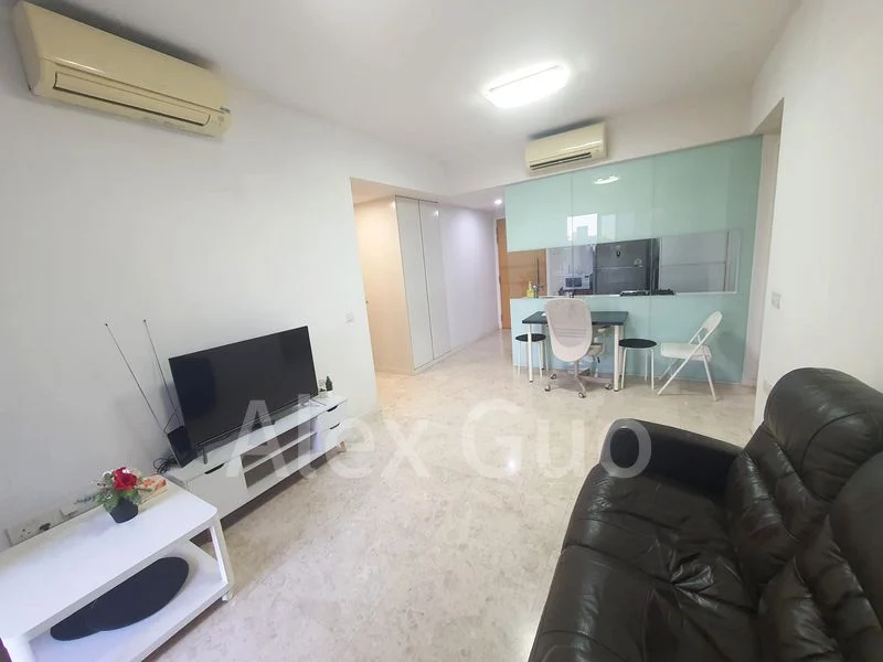 THE LAKEFRONT RESIDENCES 4