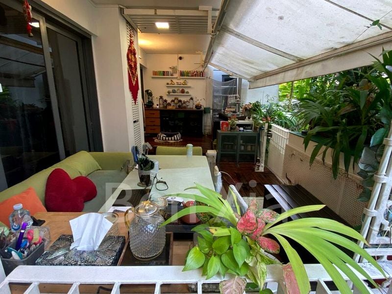 THE LAKEFRONT RESIDENCES 2