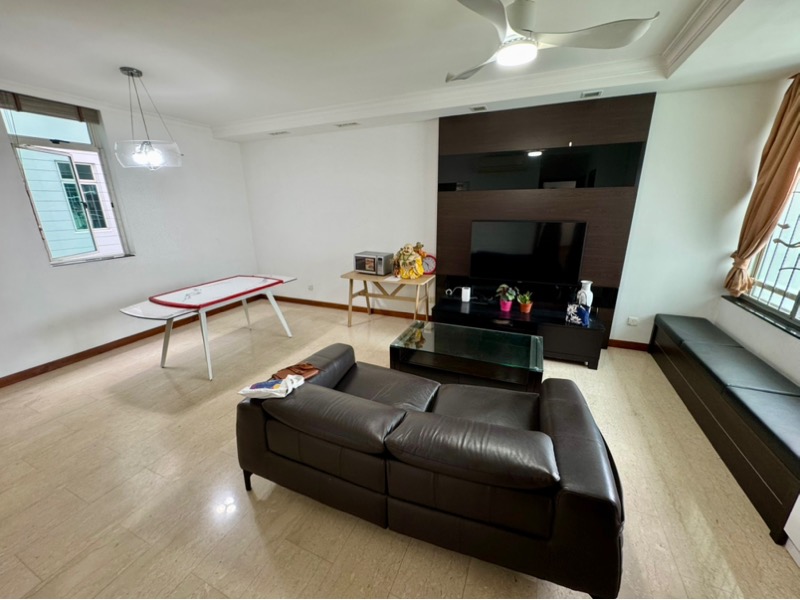COMPASS HEIGHTS 12