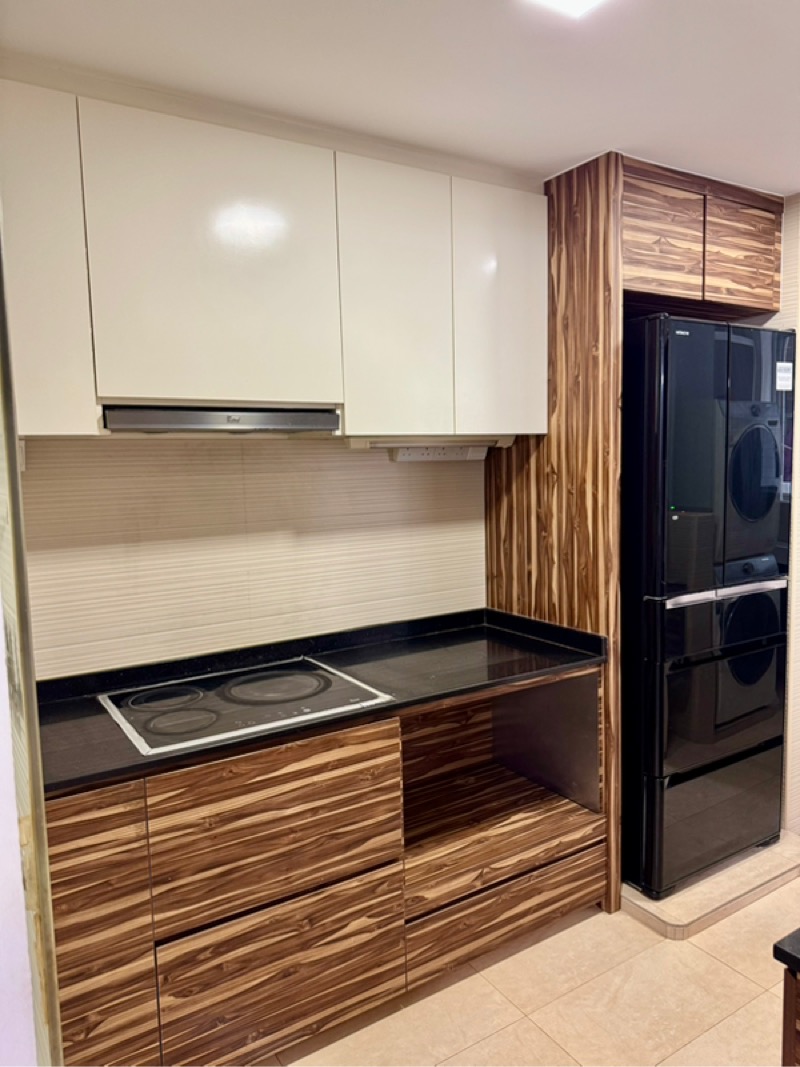 COMPASS HEIGHTS 20