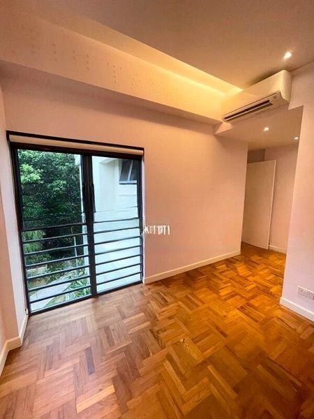 DORMER PARK 8
