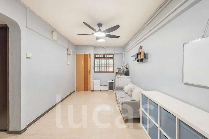 ANG MO KIO AVE 10 12