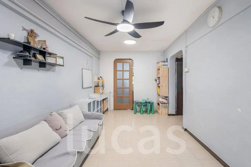 ANG MO KIO AVE 10 15