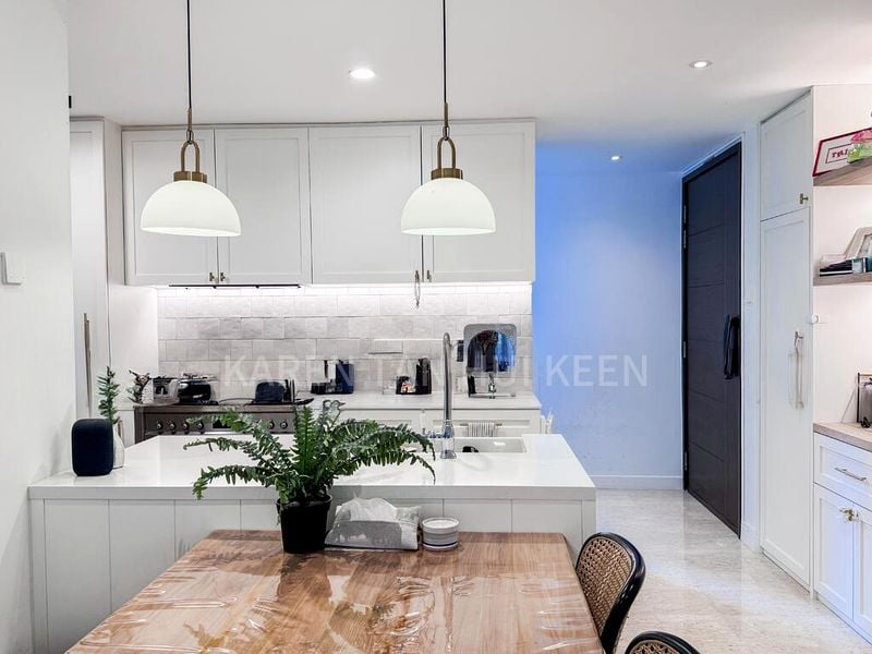 WATERMARK ROBERTSON QUAY 4