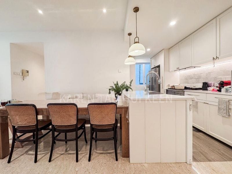 WATERMARK ROBERTSON QUAY 10