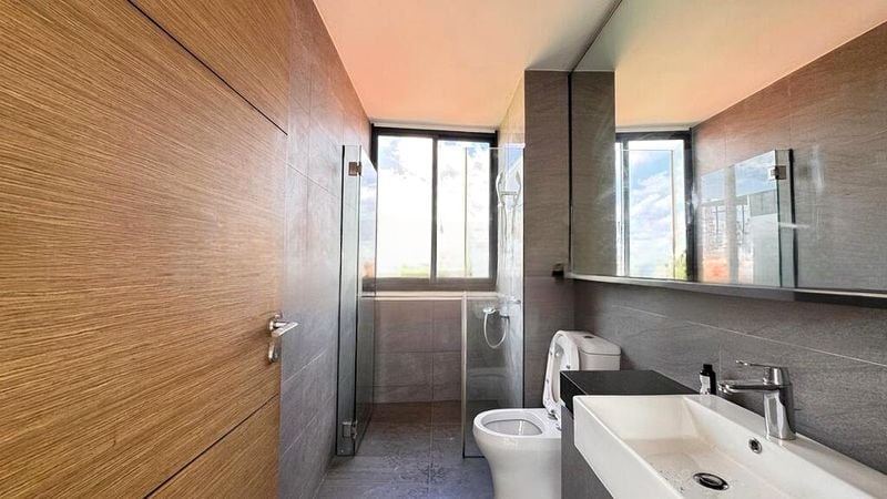PARKWOOD RESIDENCES 5