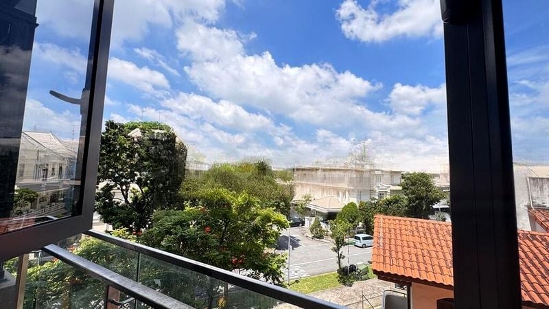 PARKWOOD RESIDENCES 6