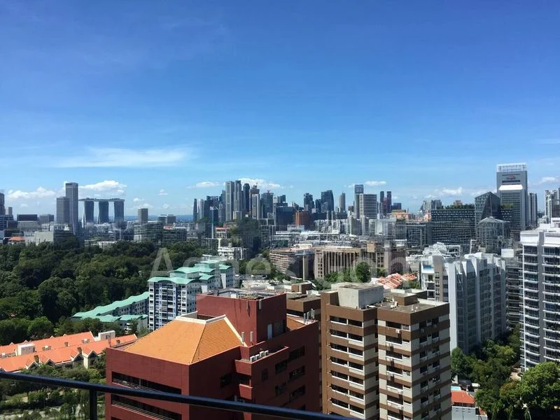 CAIRNHILL RESIDENCES 7