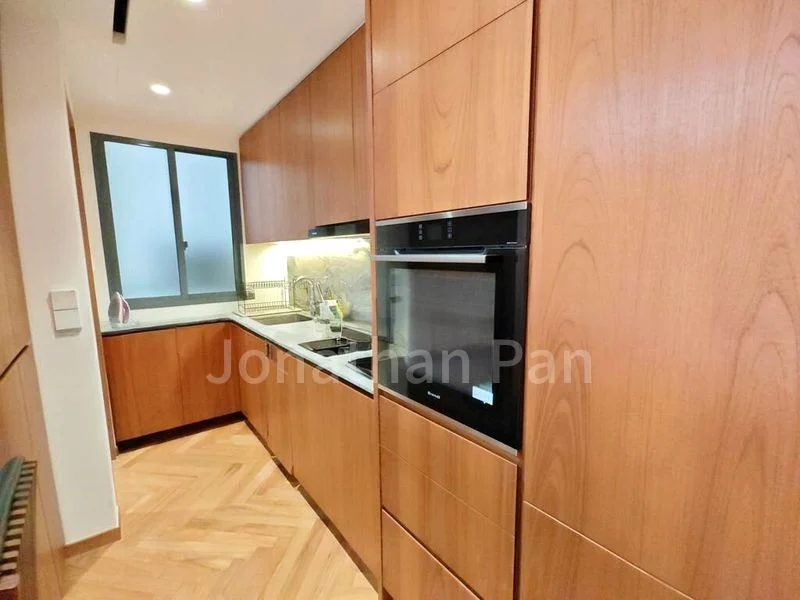 THE PIER AT ROBERTSON 7