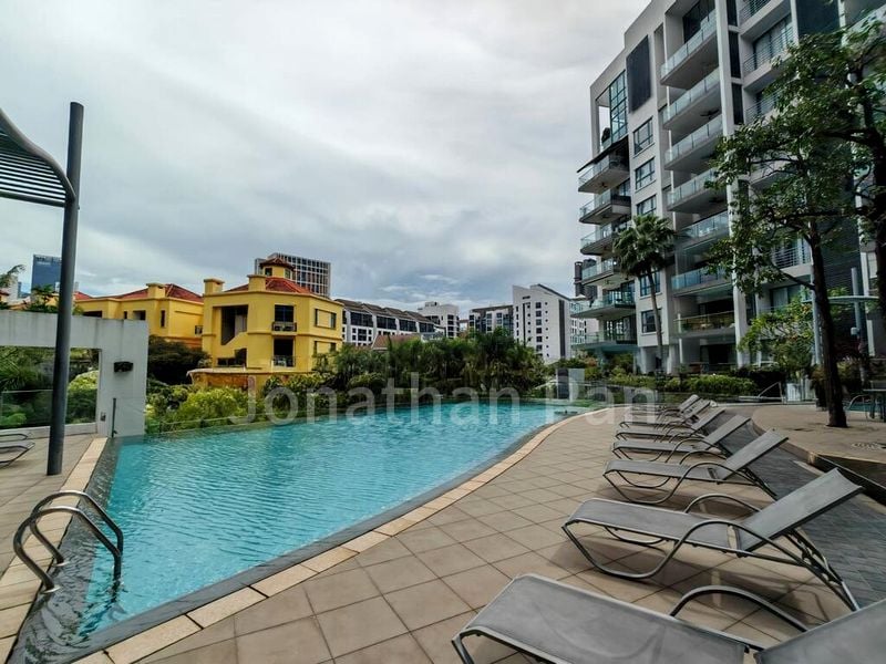 THE PIER AT ROBERTSON 12