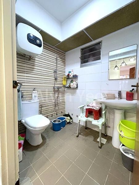 BT BATOK WEST AVE 8 11