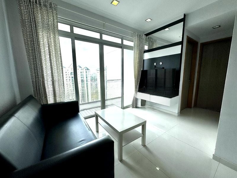 THE METROPOLITAN CONDOMINIUM 10