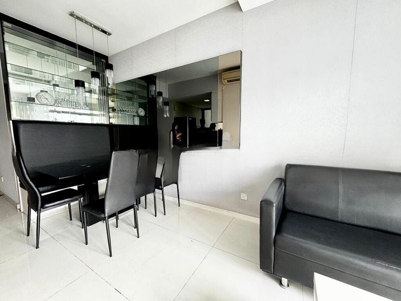 THE METROPOLITAN CONDOMINIUM 11