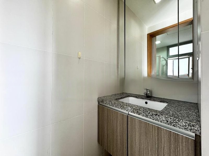 THE METROPOLITAN CONDOMINIUM 3