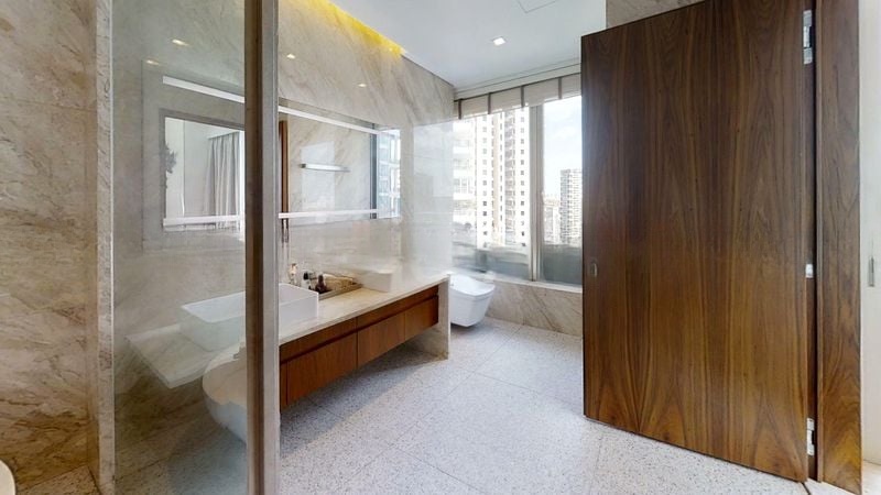 SKYLINE @ ORCHARD BOULEVARD 11