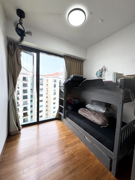 STIRLING RESIDENCES 4