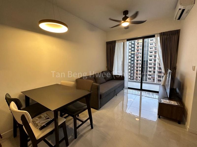 RIVERFRONT RESIDENCES 3