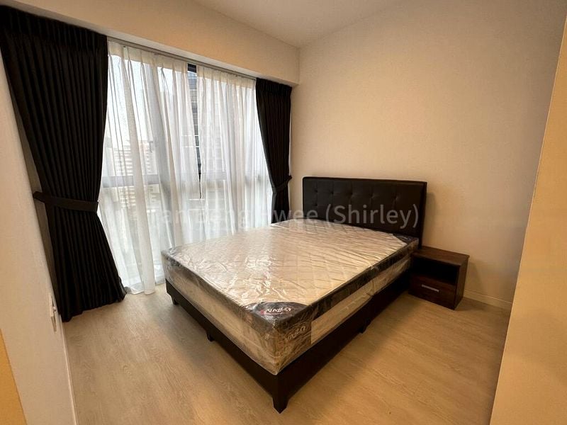 RIVERFRONT RESIDENCES 4