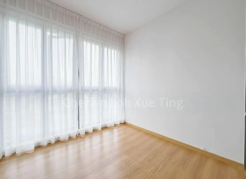 RIVERCOVE RESIDENCES 5