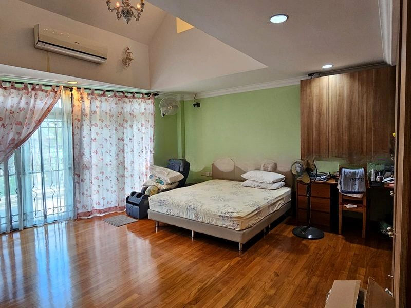 SERANGOON GARDEN ESTATE 8