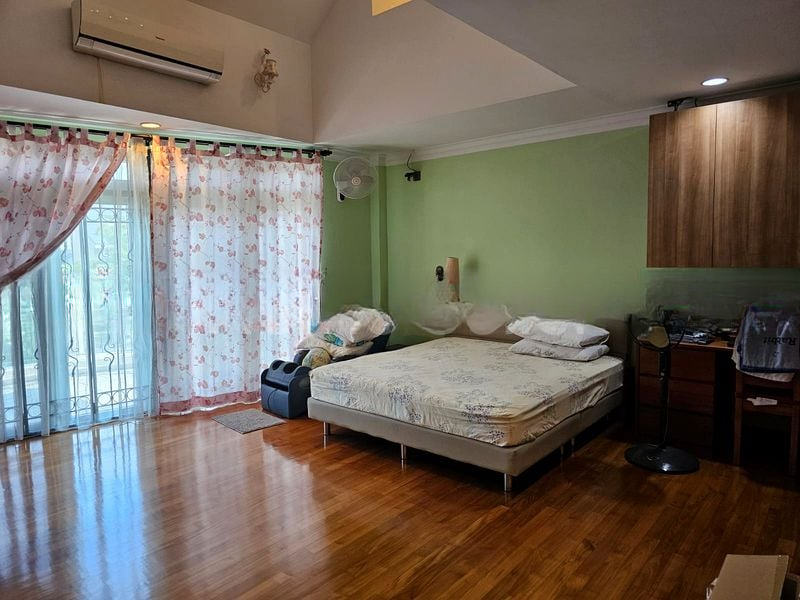SERANGOON GARDEN ESTATE 7