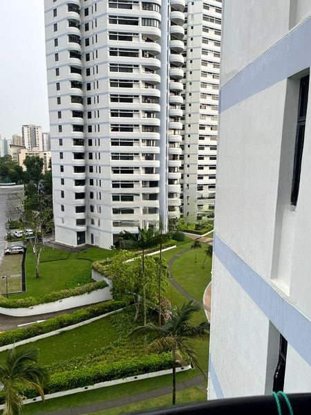 MANDARIN GARDENS 10