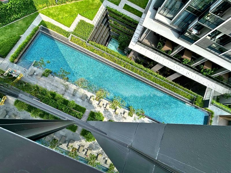 LEEDON GREEN 6