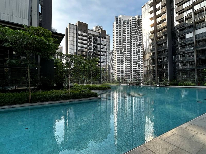 LEEDON GREEN 8