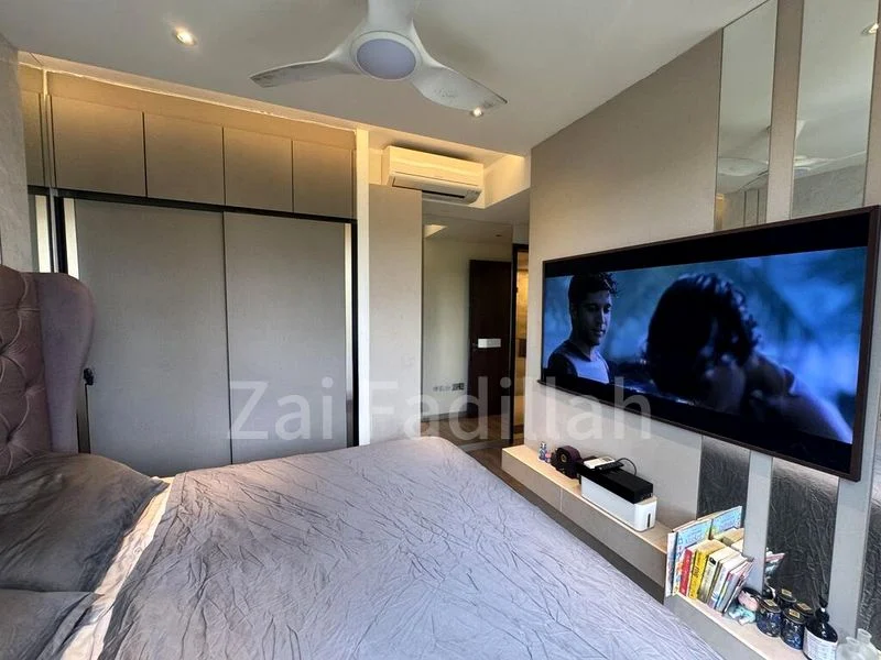 RIVERFRONT RESIDENCES 6