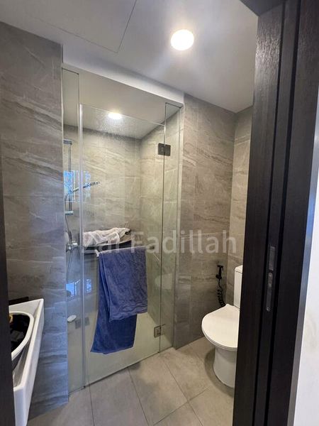 RIVERFRONT RESIDENCES 8