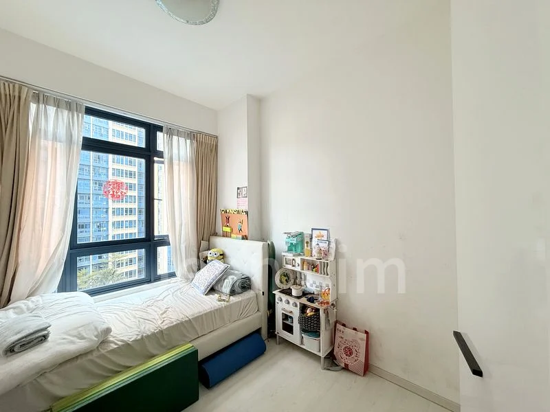 CITY SQUARE RESIDENCES 4