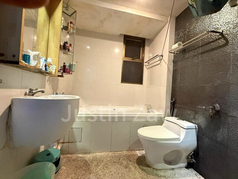 PARKVIEW APARTMENTS 4