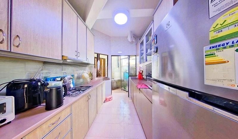 FAR HORIZON GARDENS 3