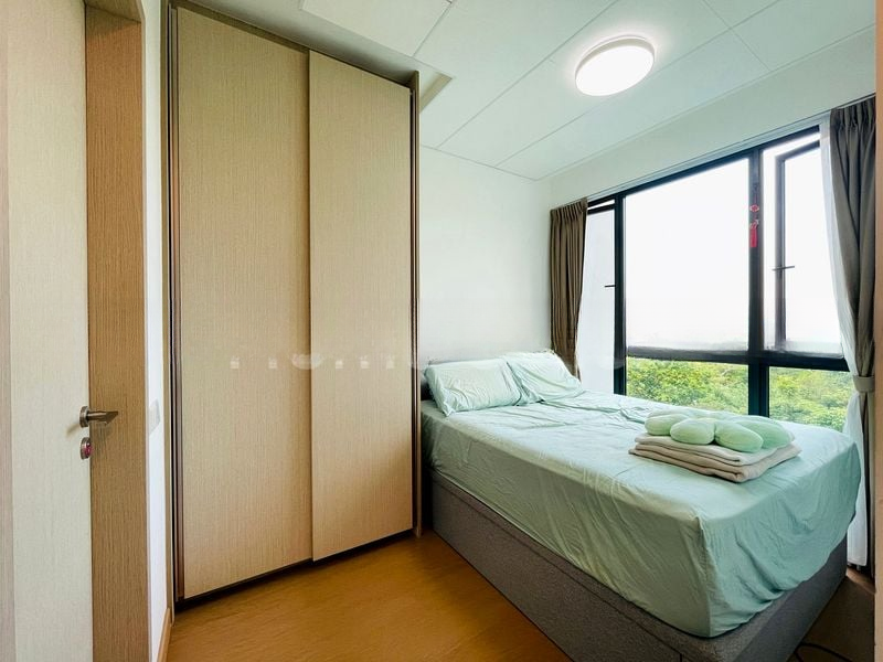 TREASURE AT TAMPINES 4