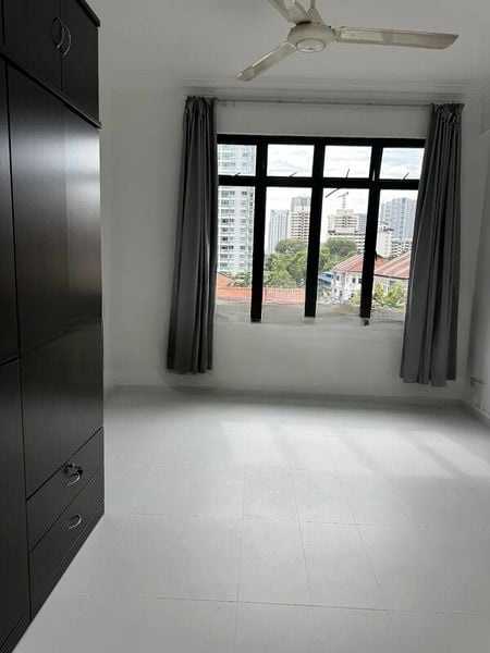 REGAL COURT 4