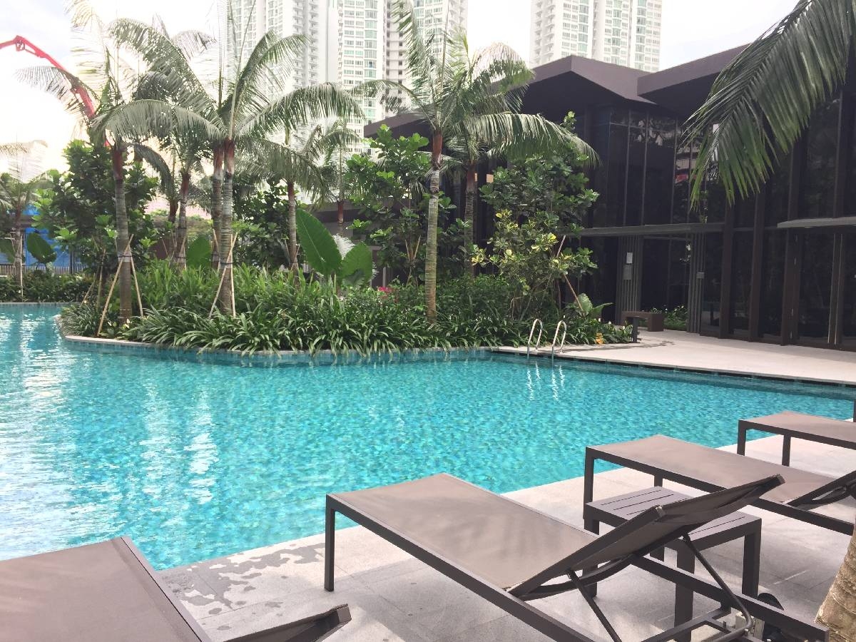 COMMONWEALTH TOWERS 12