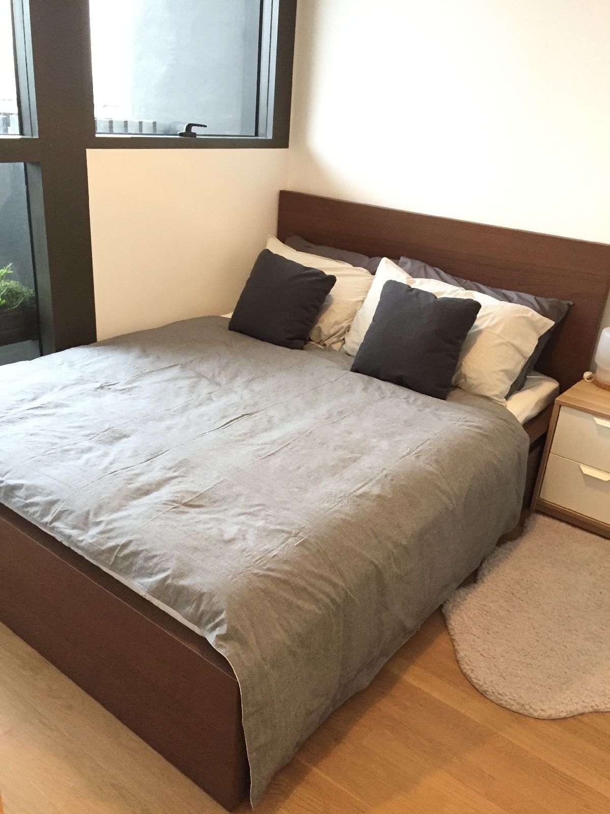 COMMONWEALTH TOWERS 9