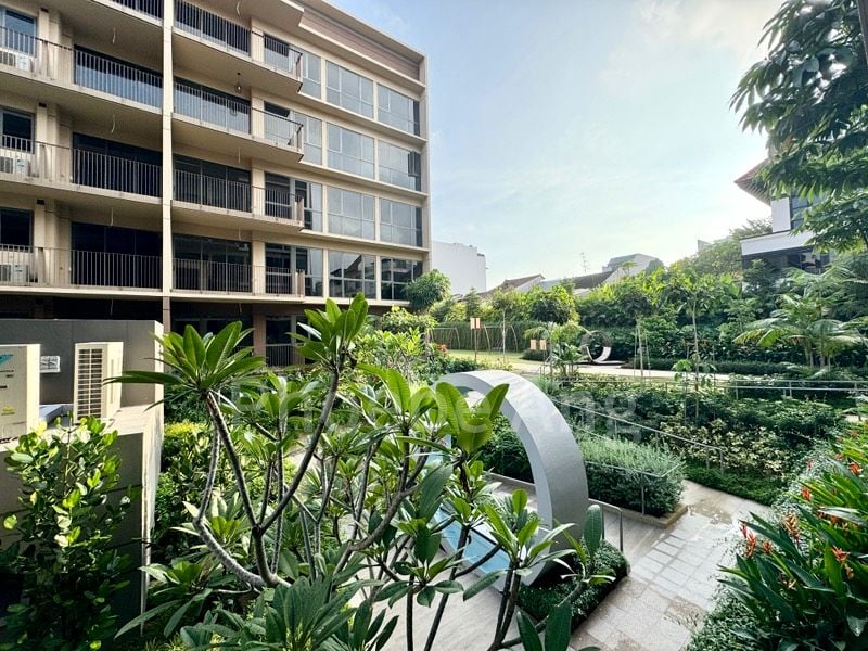 THE WATERGARDENS AT CANBERRA 4